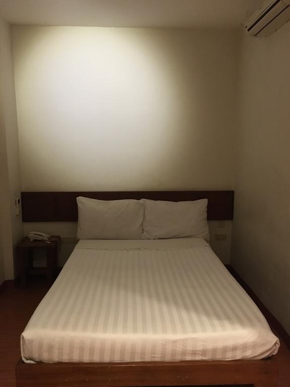Hotel Ilocos Rosewell Zimmer foto